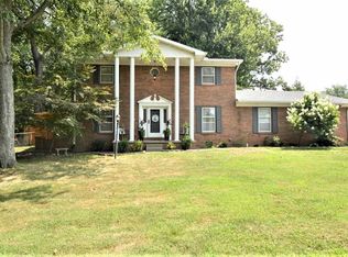 5388 Blue Ridge Dr, Newburgh, IN 47630