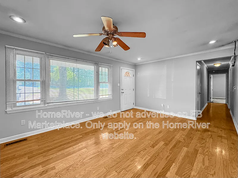 3 bed, 2.0 bath, 1288 sqft, $1,765 — Photo 4
