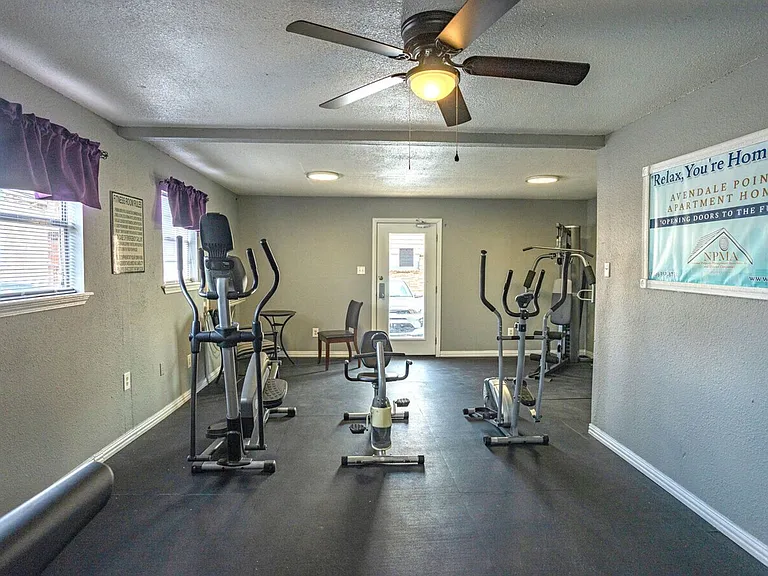 Avendale Pointe Apartments — Photo 38
