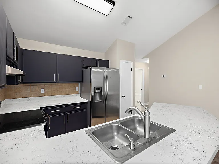 3045 Yorktown Cir — Photo 17