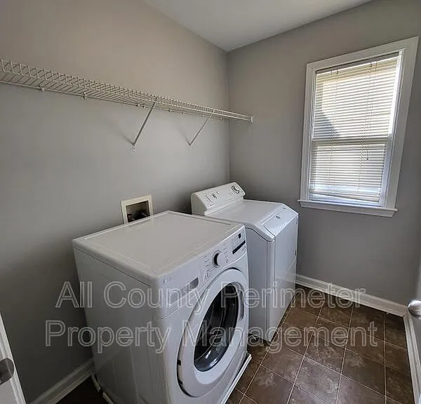 1328 Whisperwood Ln — Photo 22