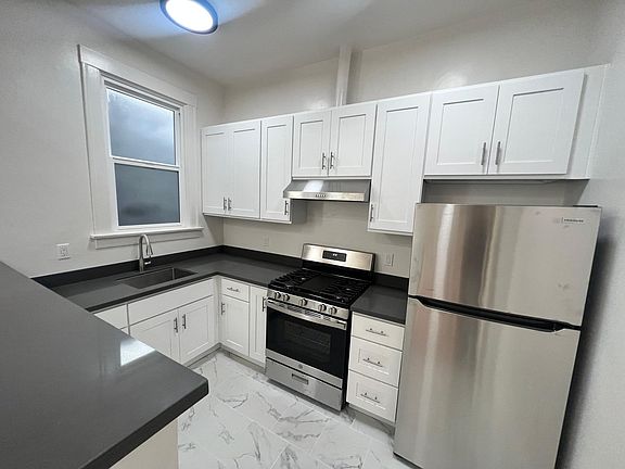 2nd image of 847 Kearny St APT 2