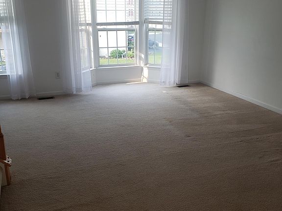 3rd image of 414 Terrace Dr