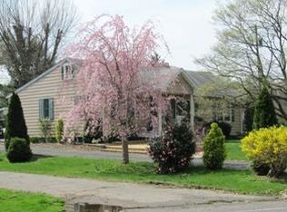 300 Sharon Rd, Robbinsville, NJ 08691