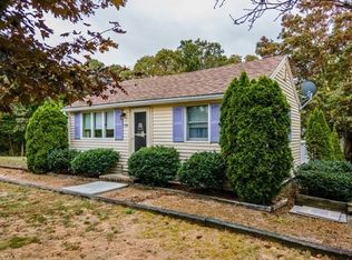 139 Great Neck Rd N, Mashpee, MA 02649