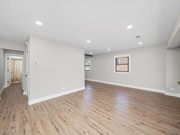4th image of 11310 S Nashville Ave