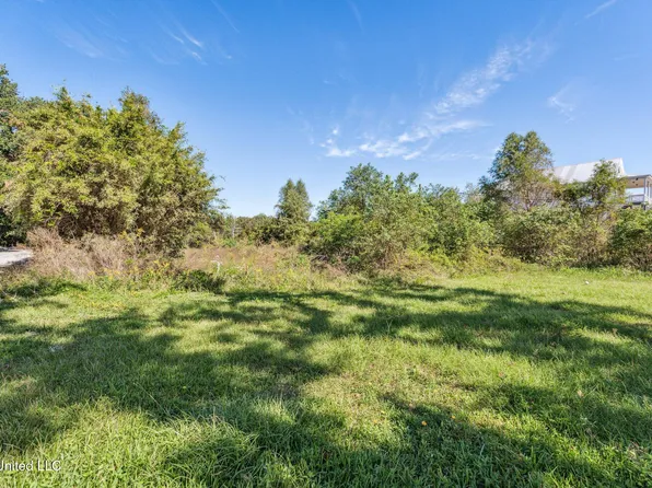 S Beach Blvd, Waveland, MS 39576