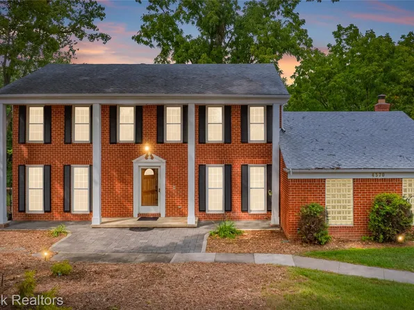 4370 Savoie Trl, West Bloomfield, MI 48323