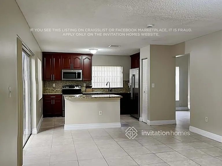 14075 Langley Pl — Photo 10