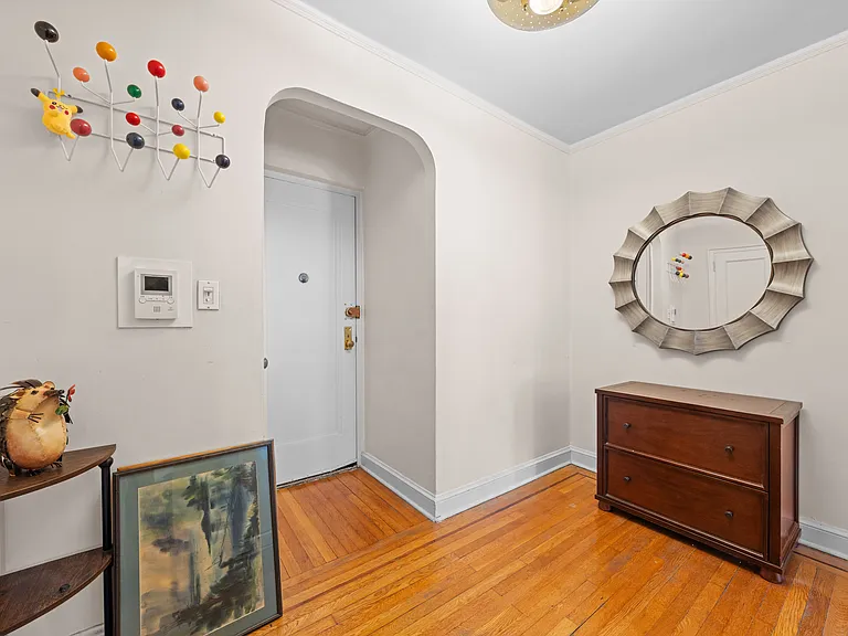 166 W 22nd St #4B — Photo 14
