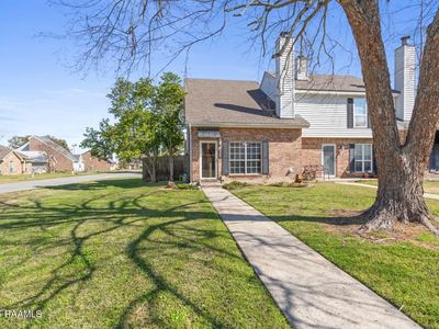 901 Carriage Light Loop, Youngsville, LA, 70592