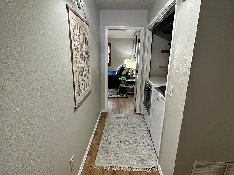 907 W Linden St #907 — Photo 11