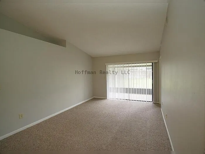 8755 Hampden Dr — Photo 3