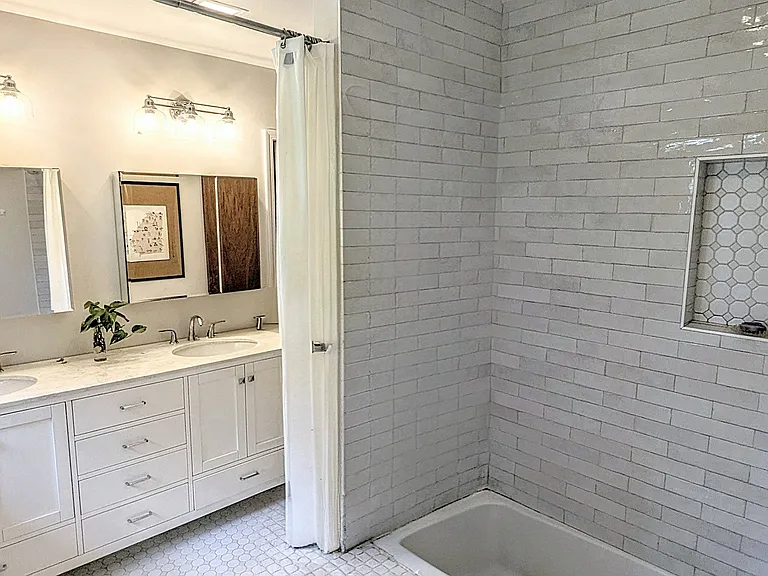 133 Laurel Forest Cir NE — Photo 2