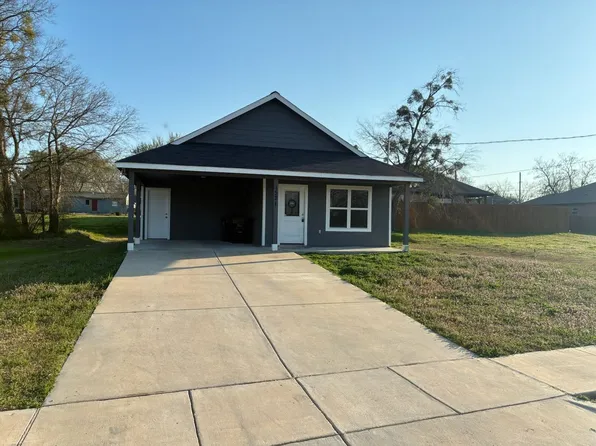 1521 Marshall St, Greenville, TX 75401