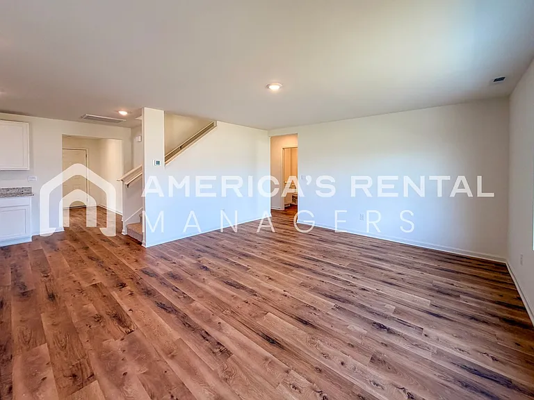 377 Koslin Loop — Photo 17