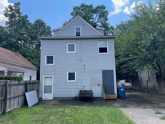 4th image of 7203 Irma Ave