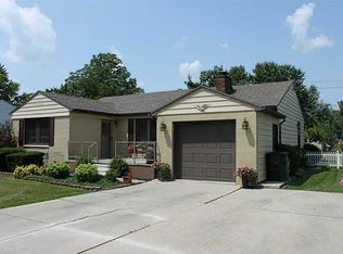 1532 S Clinton St, Defiance, OH