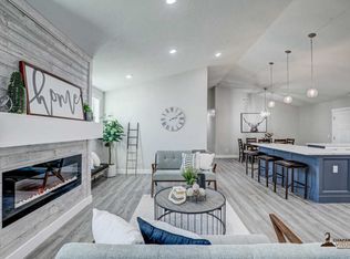 182 N Main St, Leeds, UT 84746