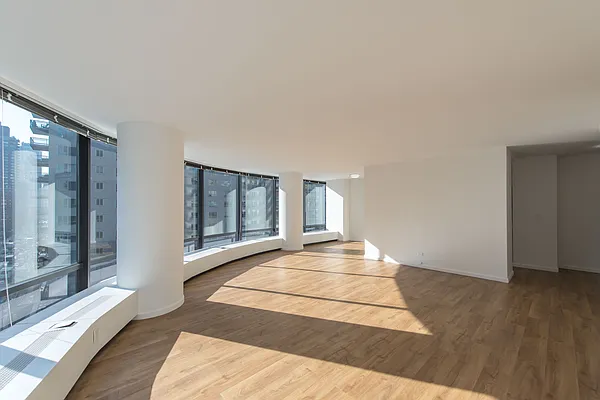 Rented by Solow Realty | media 4