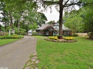 3 Crown Point, Conway, AR 72034