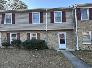 109 Palace Cir, Jacksonville, NC 28546