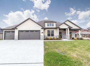 5311 Perche Pointe Pl, Columbia, MO 65203