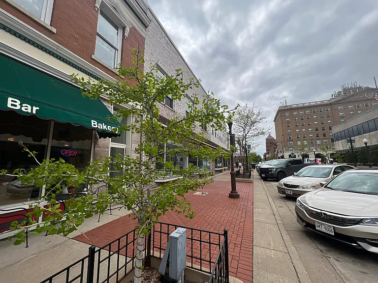 525 N 3rd St #3 — Photo 6
