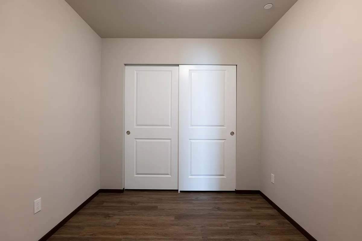 Floor plan 1 bedroom 1 bath and Den