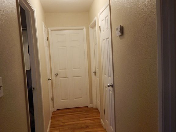 4th image of 6050 Robin Ave