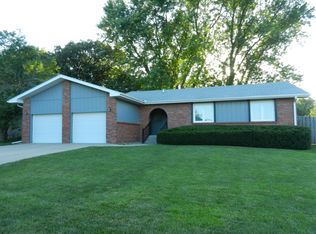 306 Wildwood Rd, Council Bluffs, IA 51503