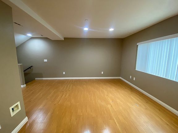 4th image of 6032 Kingman Ave Unit B