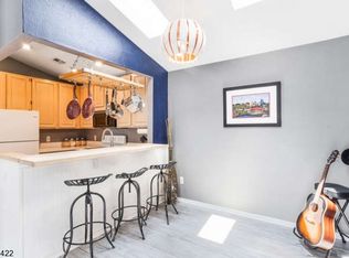 11 Mallard Ln, Bedminster, NJ 07921