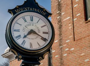 1451 Dunn Pkwy, Mountainside, NJ 07092