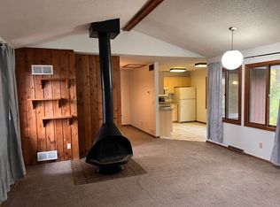 1514 N Timber Rdg NE, Fridley, MN 55432