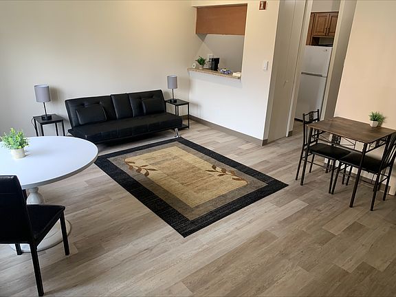 4th image of 8400 Engleman Ave #1B-1Ba-540Sqft