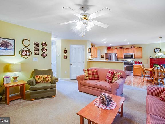 3rd image of 6509 Willow Pond Dr