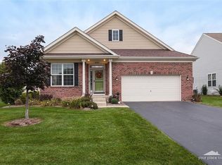 695 Cheshire Ct, Oswego, IL 60543