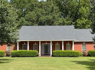 365 Shokula Ln, Wetumpka, AL 36092