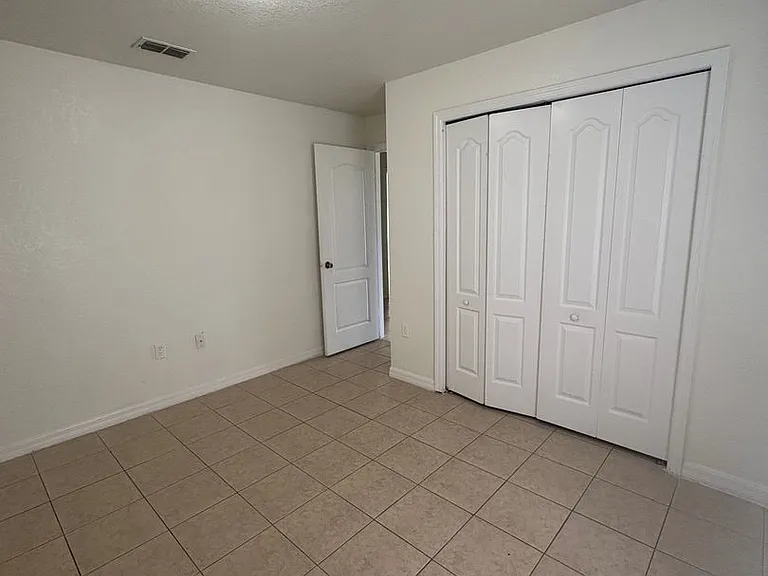 756 Camel Ct — Photo 14