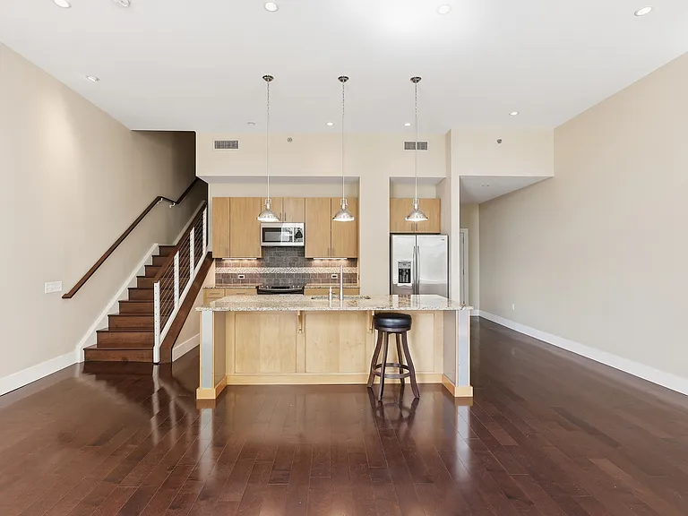 509 Bogart Pl #203 — Photo 2