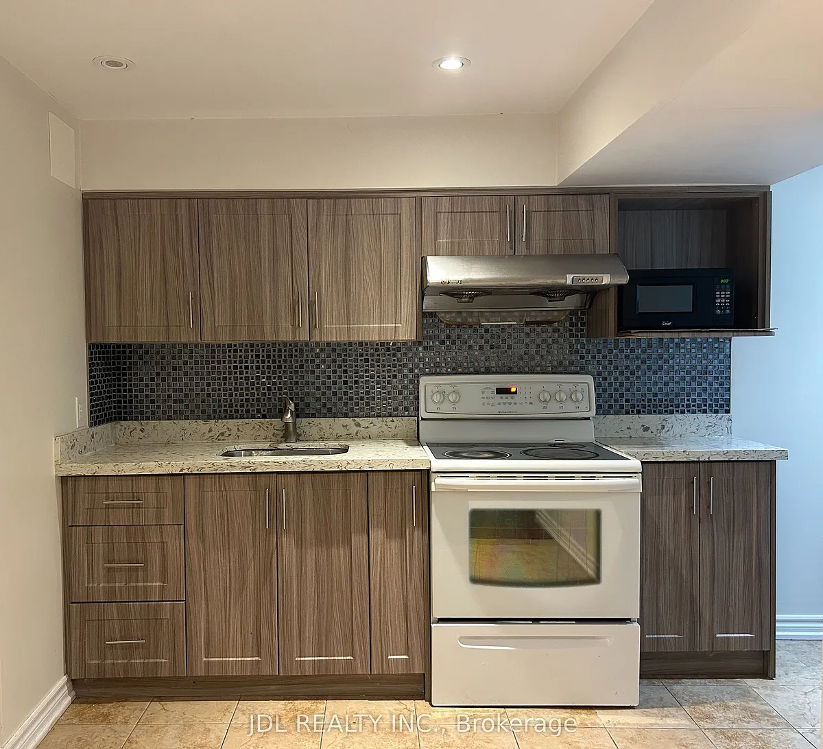 Building Photo - 36 Bendamere Cres #BASEMENT