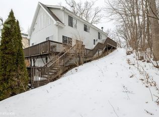 1011 Valley Ave, McHenry, IL 60051