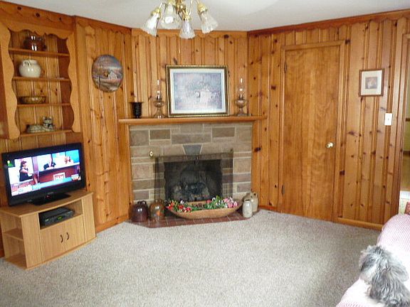 4th image of 23 E Jefferson Ave