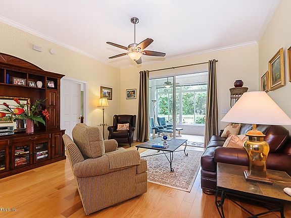 5th image of 613 Lake Stone Cir