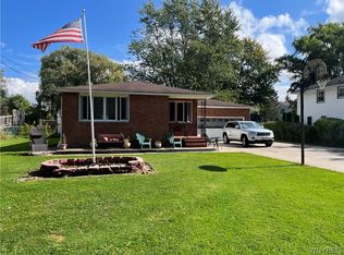 2765 Stony Point Rd, Grand Island, NY 14072