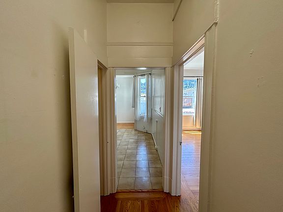 3rd image of 85 Carl St APT 3