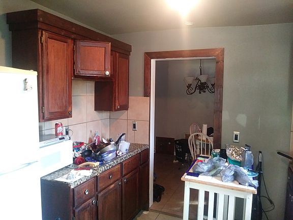4th image of 5613 Como Dr