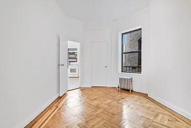 Rented by Brownstone Property Group