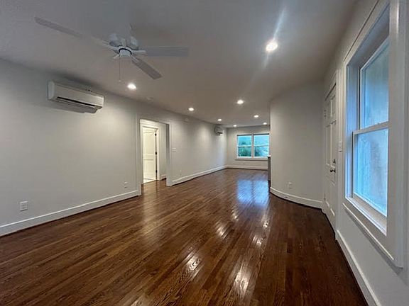 2nd image of 1913-1941 Prospect Ave #1917-3